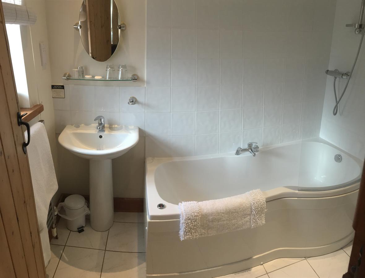 The Grange Bed and Breakfast East Barkwith Exteriör bild